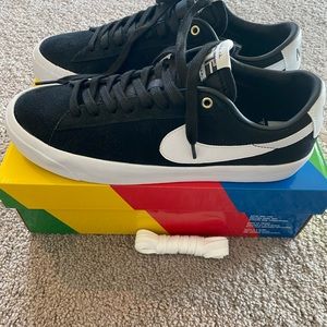 Nike SB Zoom Blazer Low Pro GT